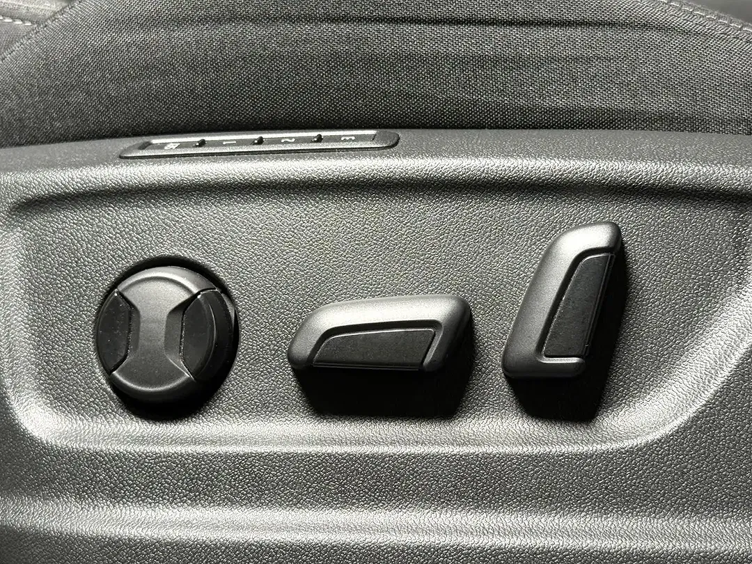 Skoda Karoq - Thumbnail 29