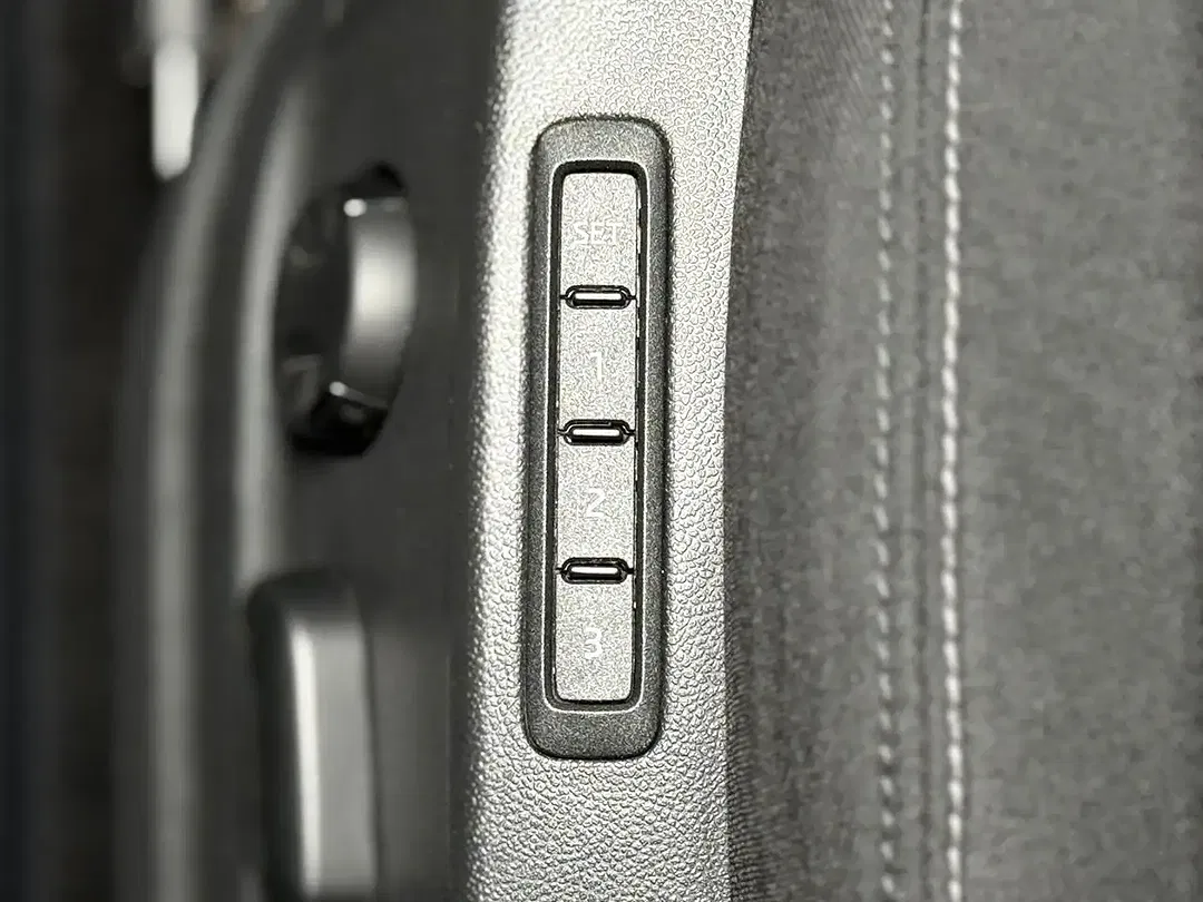 Skoda Karoq - Thumbnail 30