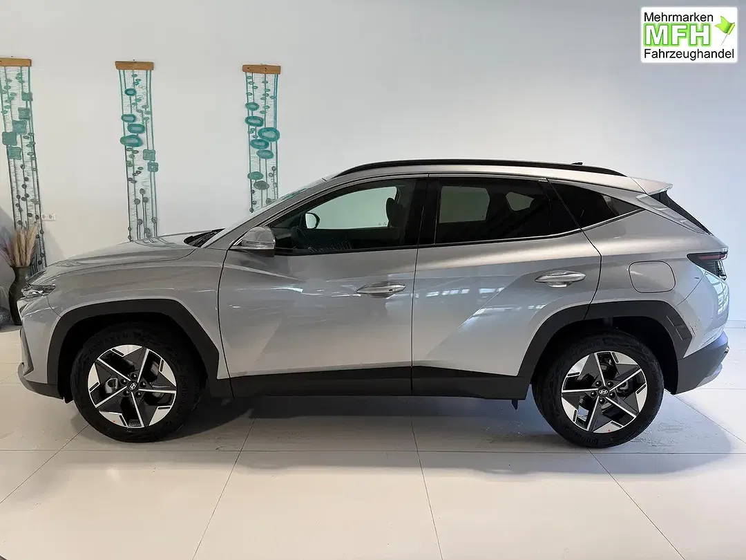 Hyundai TUCSON - Thumbnail 3