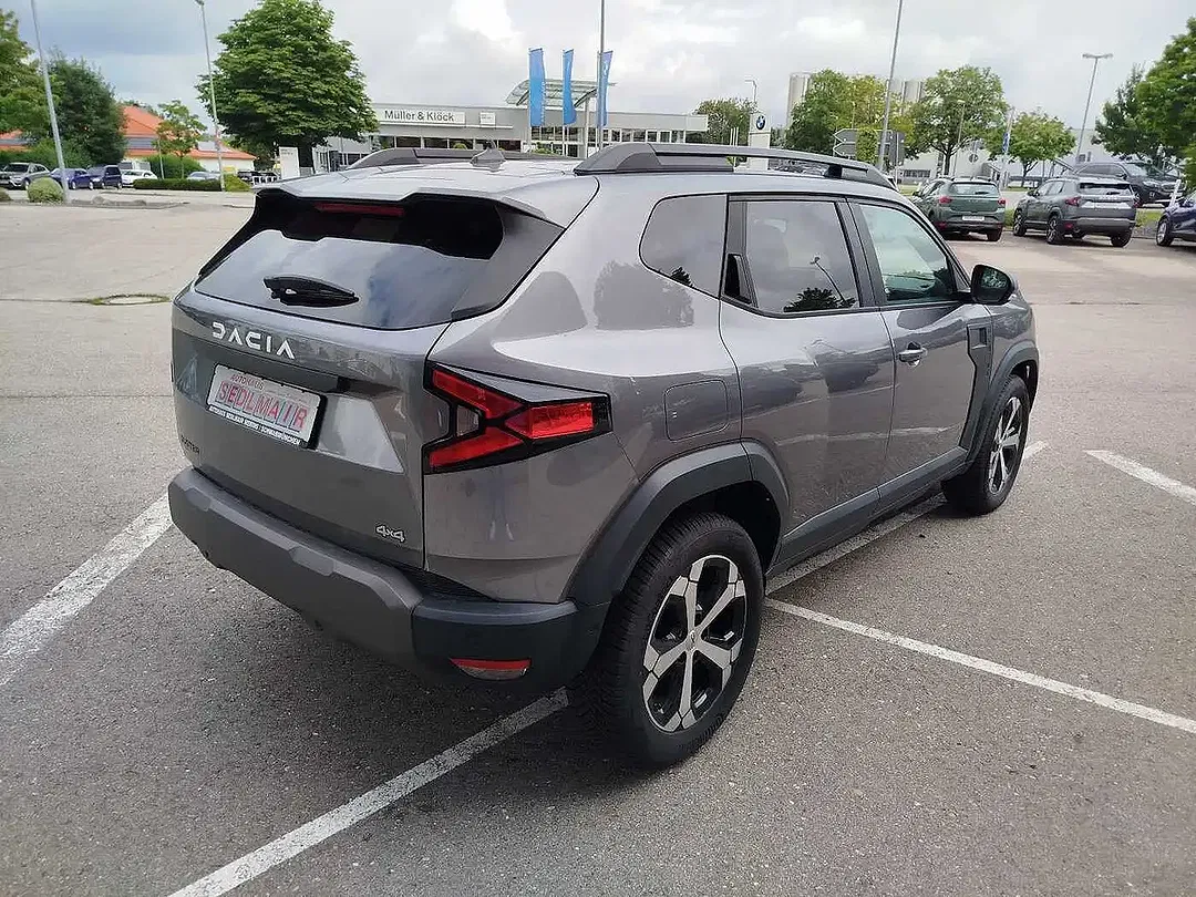 Dacia Duster - Thumbnail 4