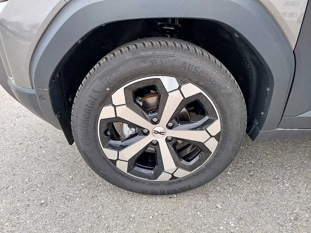 Dacia Duster - Thumbnail 6