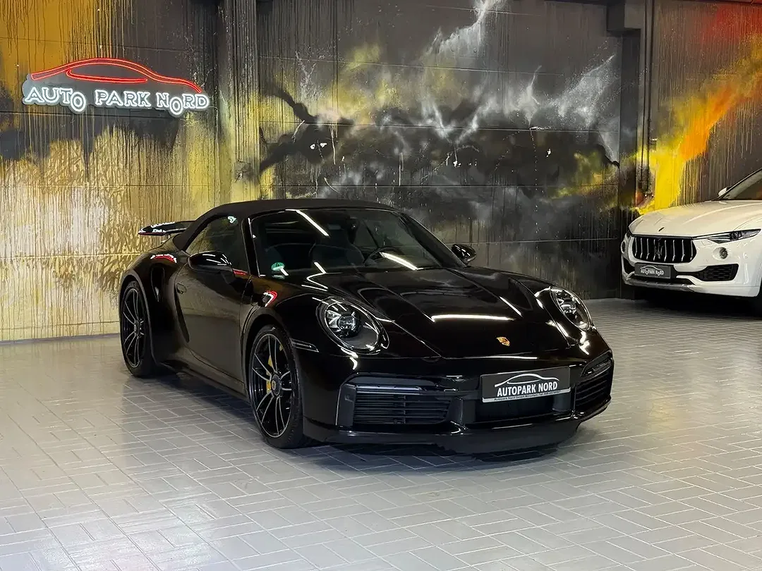 Porsche 911 - Thumbnail 11
