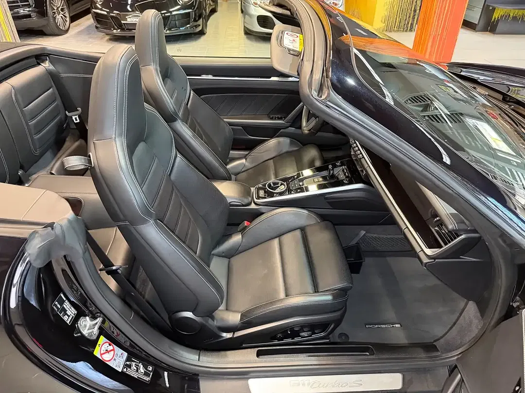 Porsche 911 - Thumbnail 16
