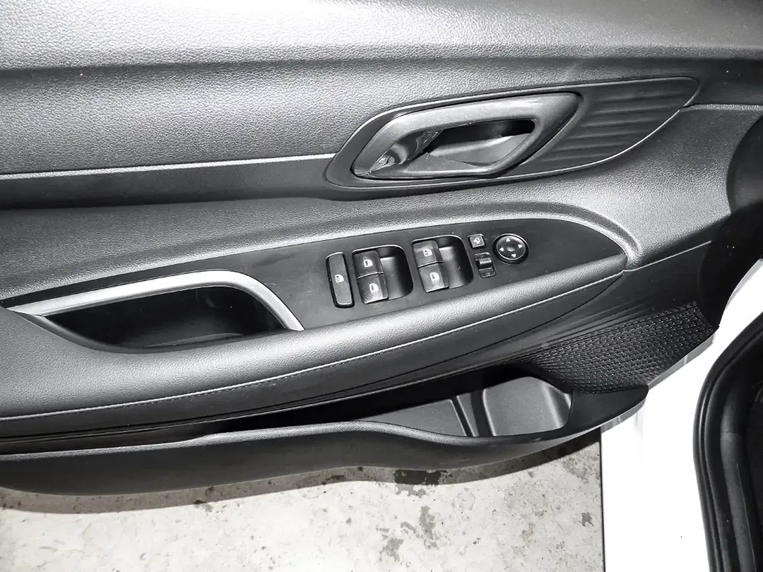 Hyundai i20 - Thumbnail 13
