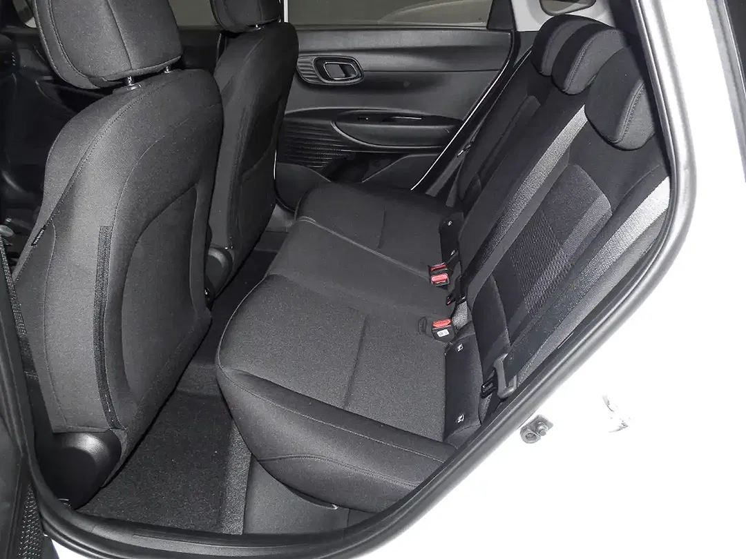 Hyundai i20 - Thumbnail 14