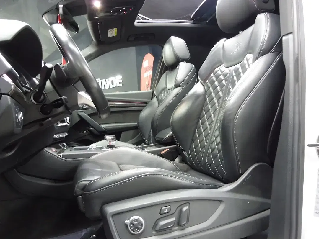Audi SQ5 - Thumbnail 12