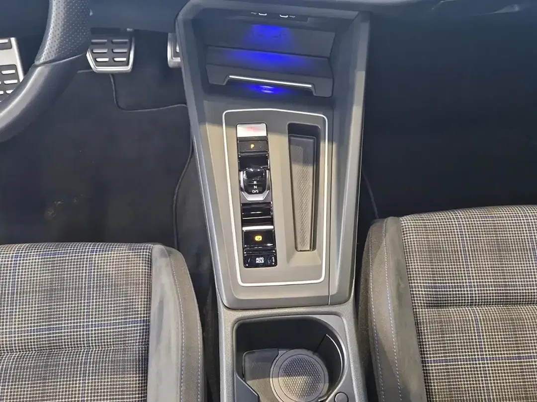 Volkswagen Golf 1.4 eHybrid GTE - foto 15