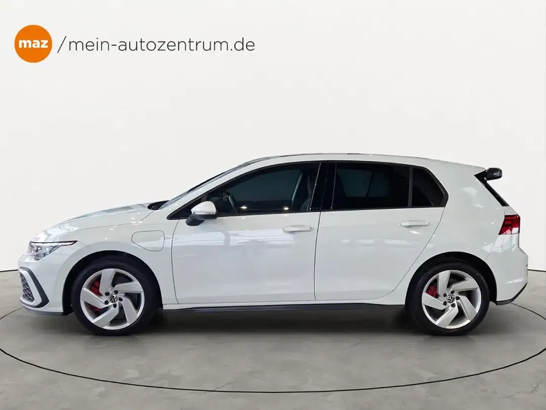 Volkswagen Golf - Thumbnail 3