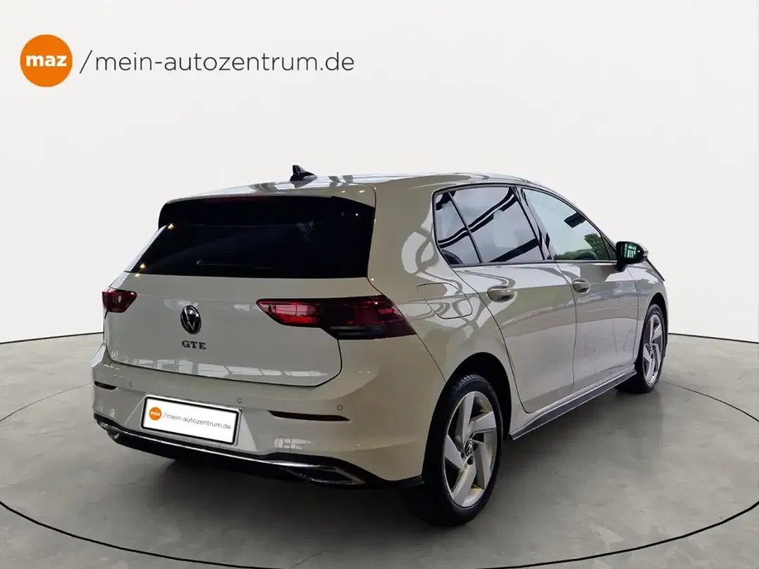 Volkswagen Golf - Thumbnail 6