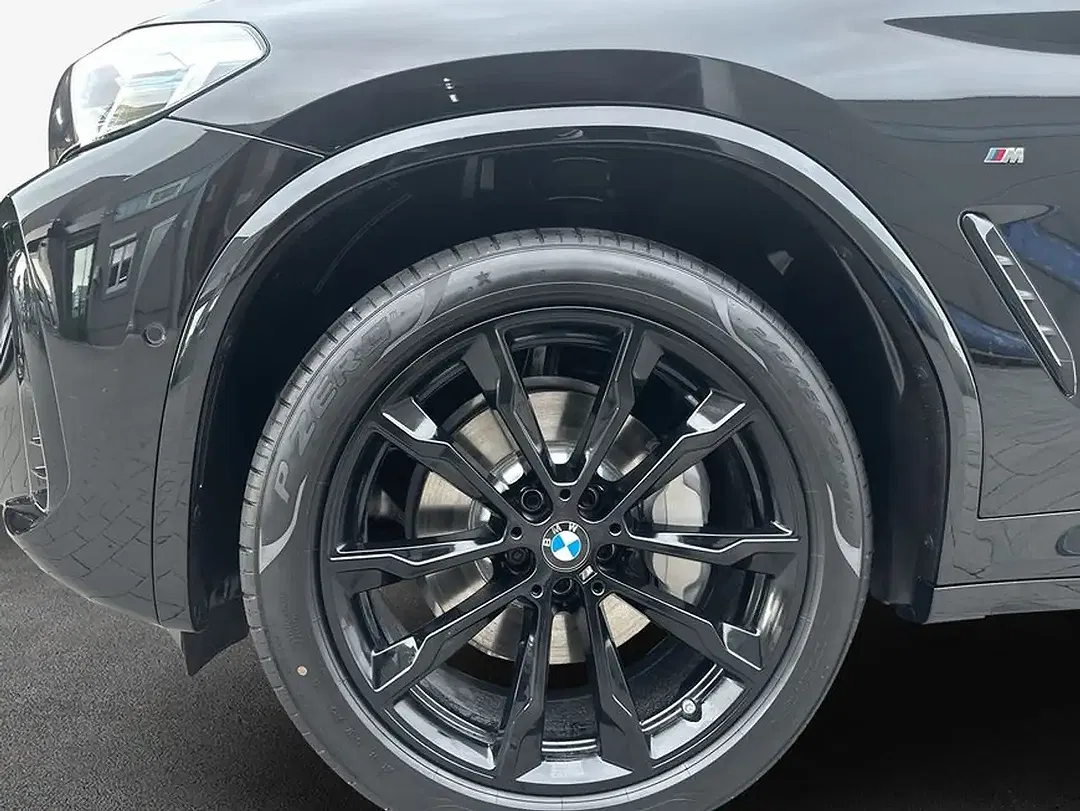 BMW X4 - Thumbnail 6