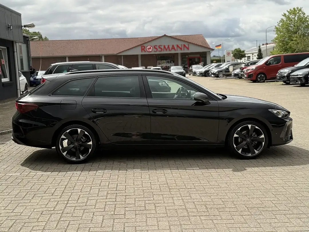 CUPRA Leon - Thumbnail 5