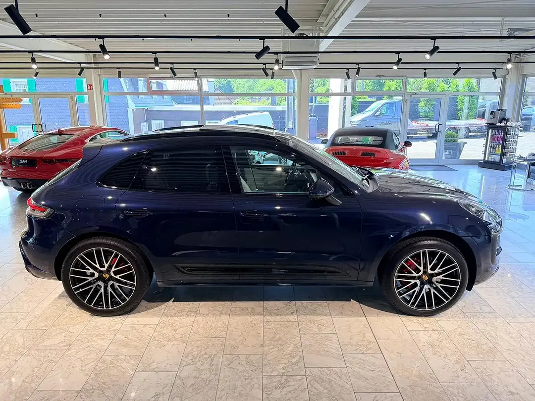 Porsche Macan - Thumbnail 4