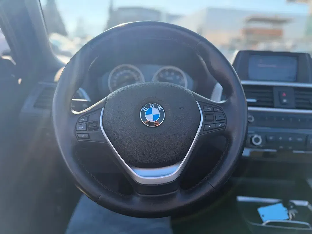 BMW 218 - Thumbnail 10