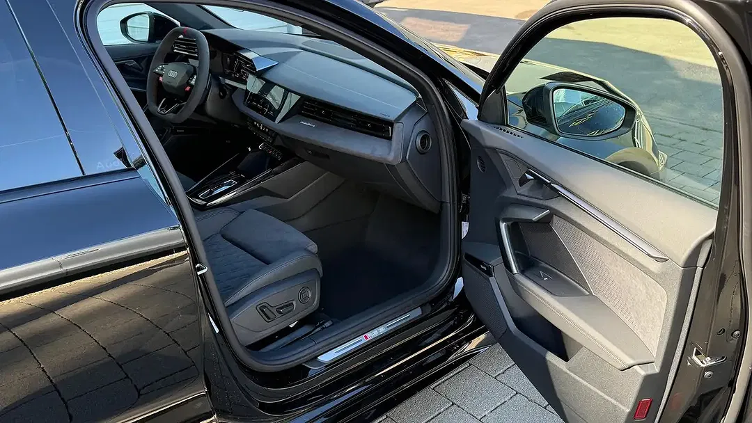Audi RS3 - Thumbnail 13
