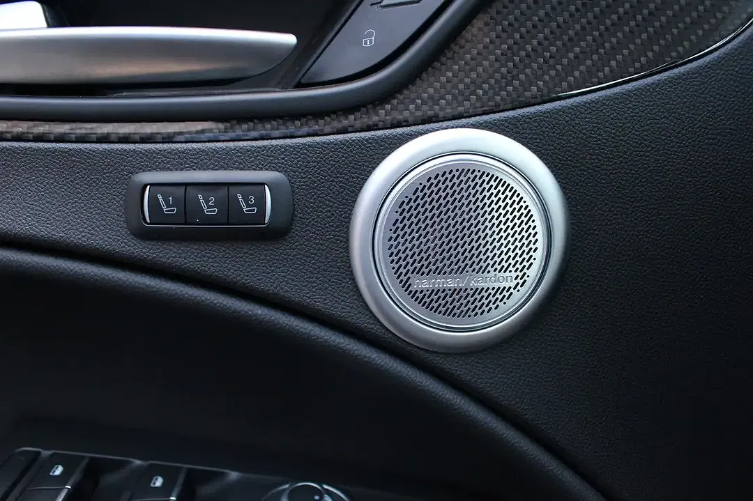 Alfa Romeo Stelvio - Thumbnail 13