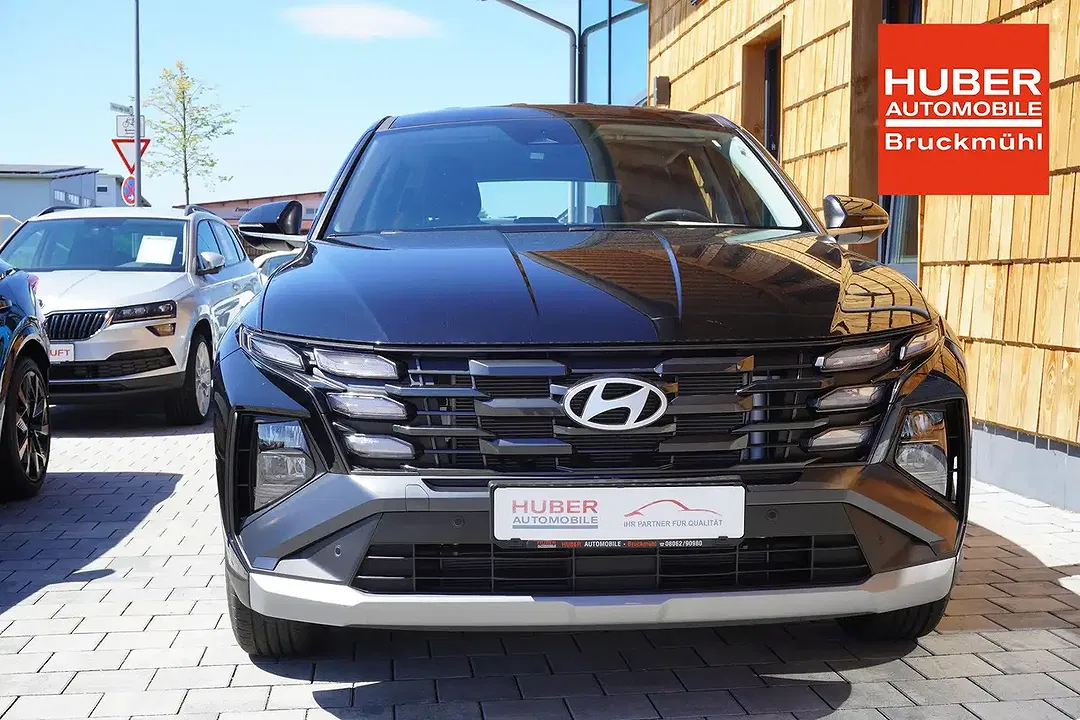 Hyundai TUCSON - Thumbnail 2