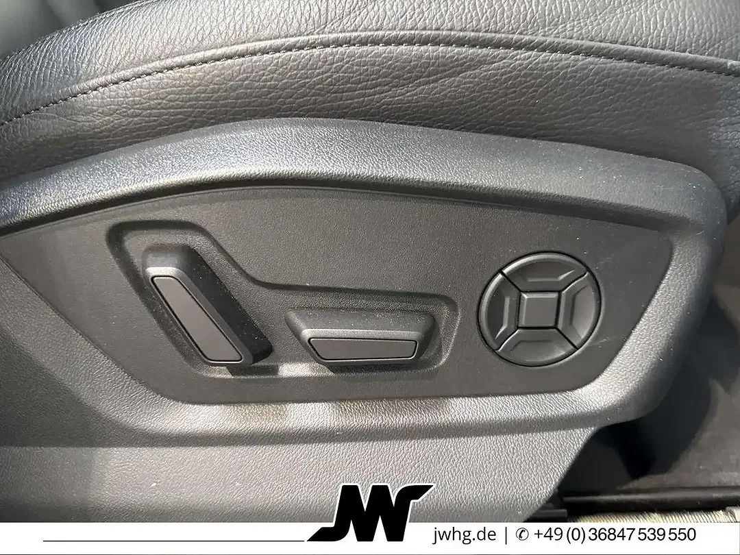 Audi Q7 - Thumbnail 5