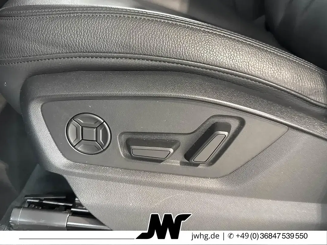 Audi Q7 - Thumbnail 6