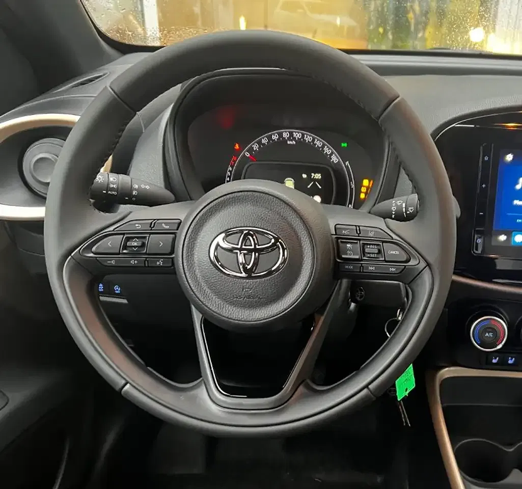 Toyota Aygo X - Thumbnail 8