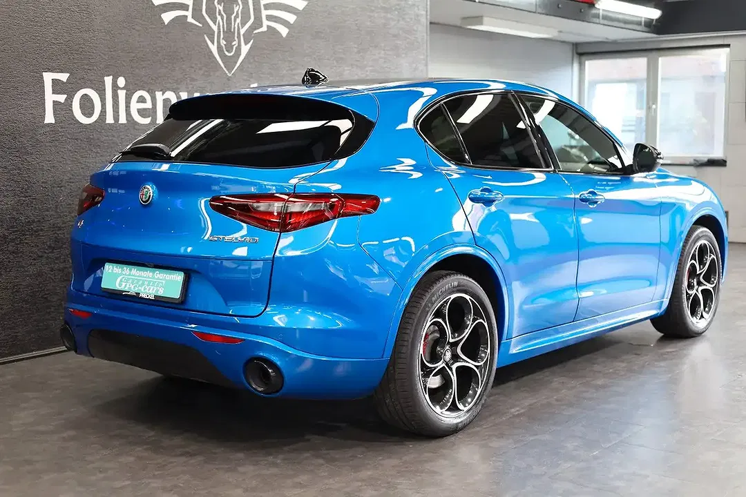 Alfa Romeo Stelvio - Thumbnail 5