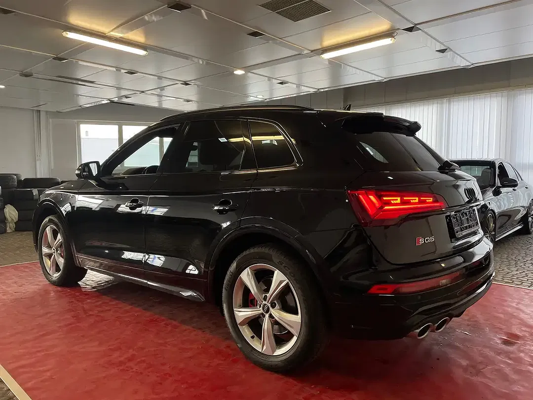 Audi SQ5 - Thumbnail 3