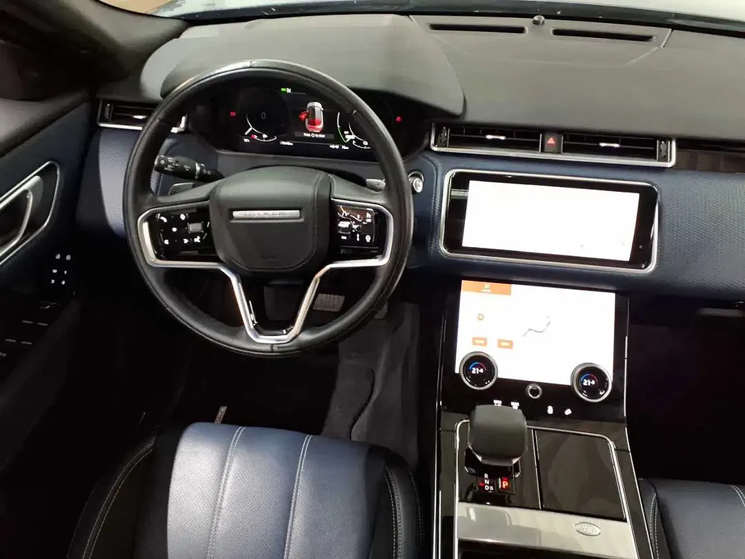 Land Rover Range Rover Velar - Thumbnail 3