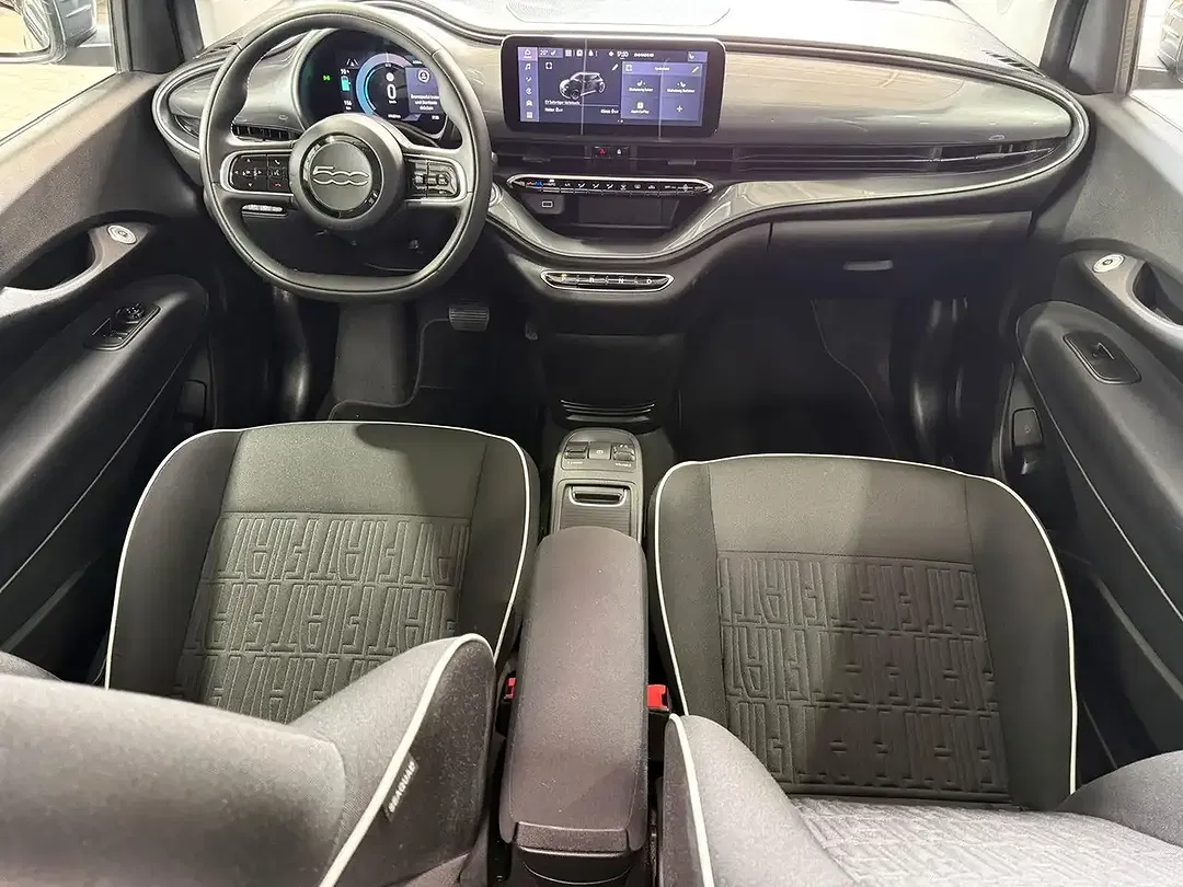 Fiat 500e - Thumbnail 10