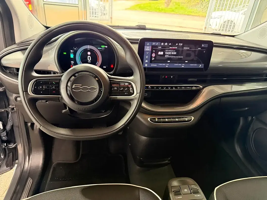 Fiat 500e - Thumbnail 12