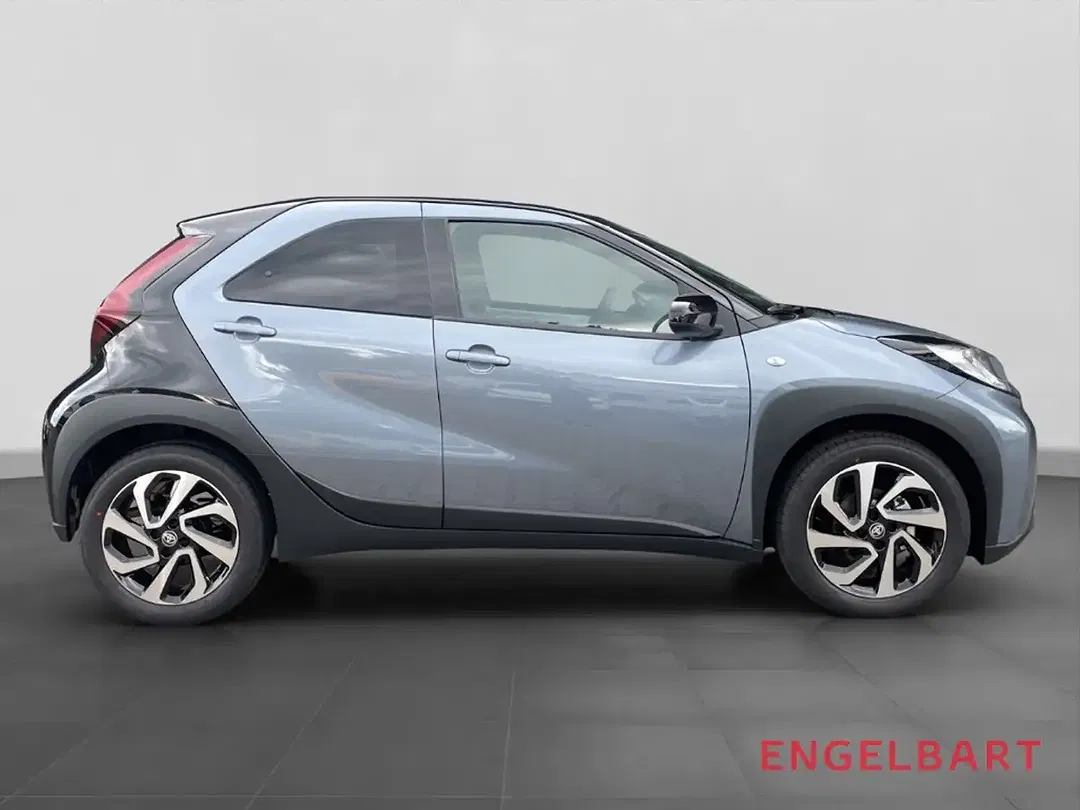 Toyota Aygo X - Thumbnail 5