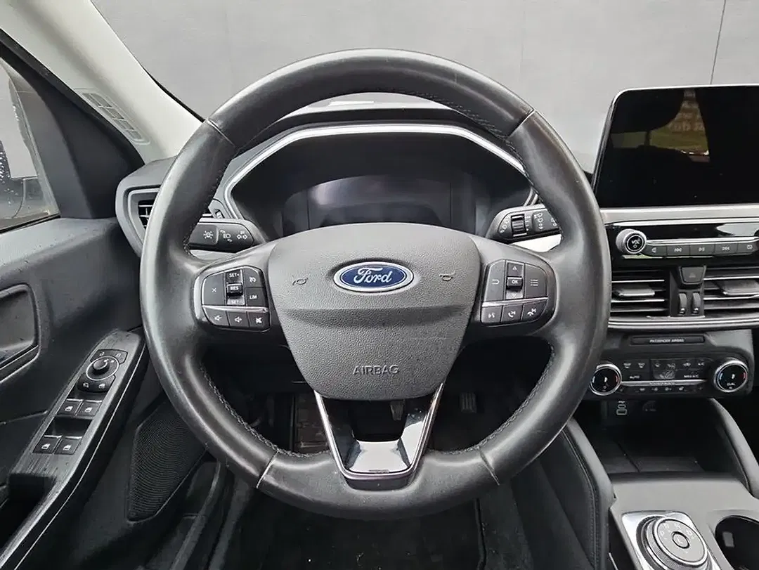 Ford Kuga - Thumbnail 12
