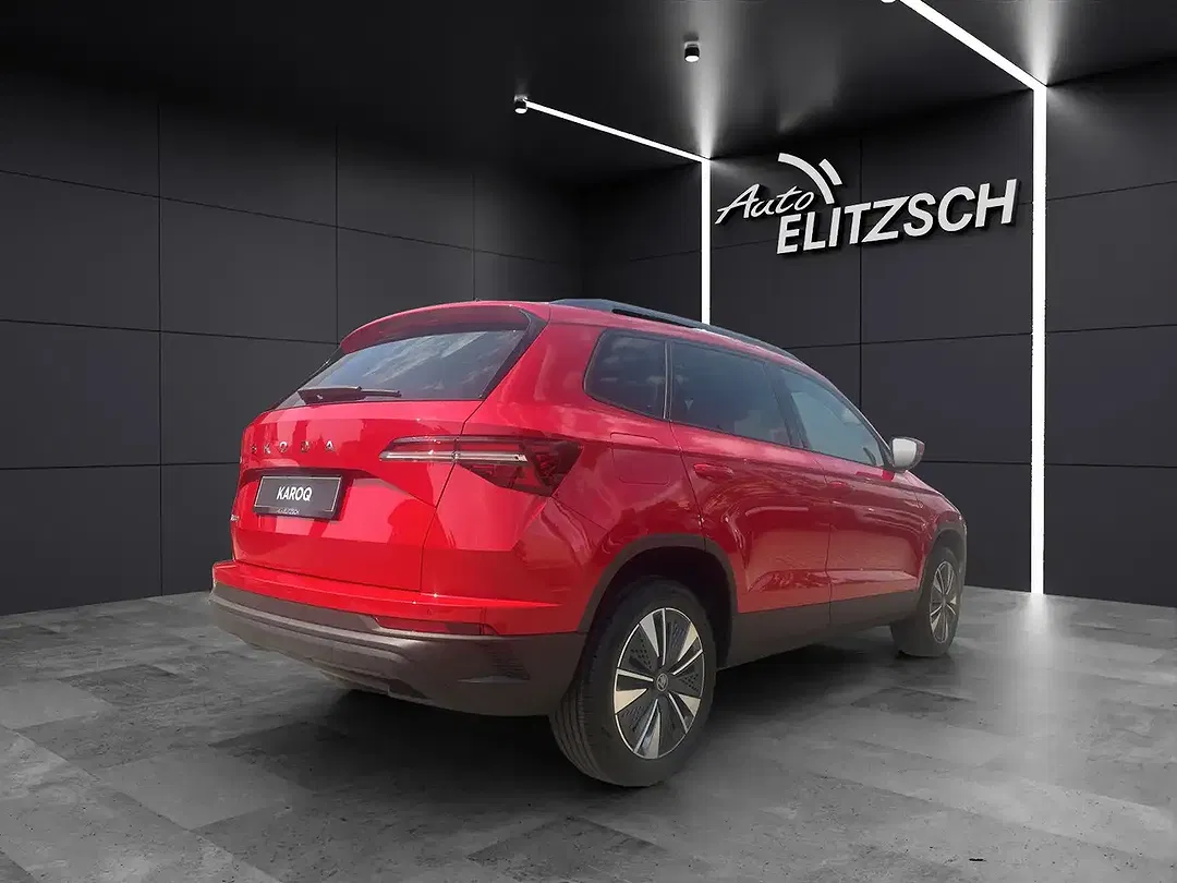 Skoda Karoq - Thumbnail 4