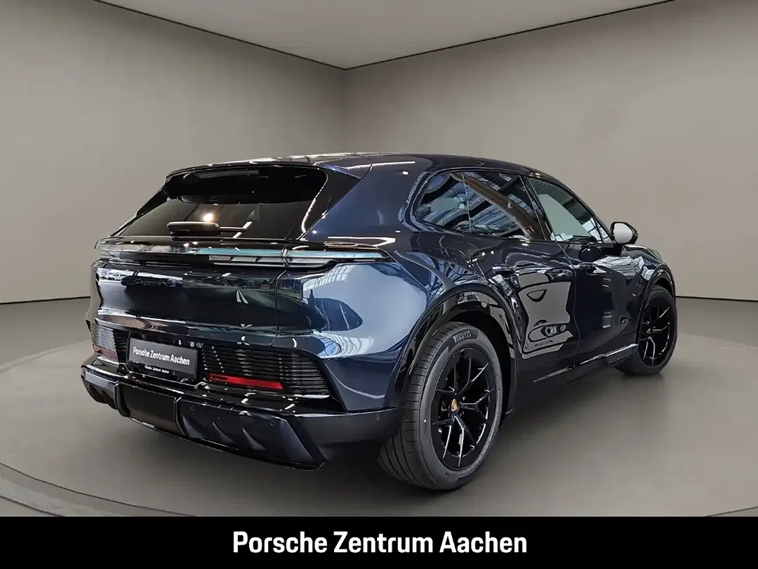 Porsche Cayenne - Thumbnail 6