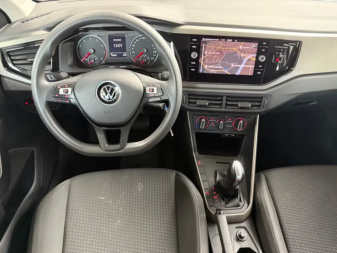 Volkswagen Polo - Thumbnail 5