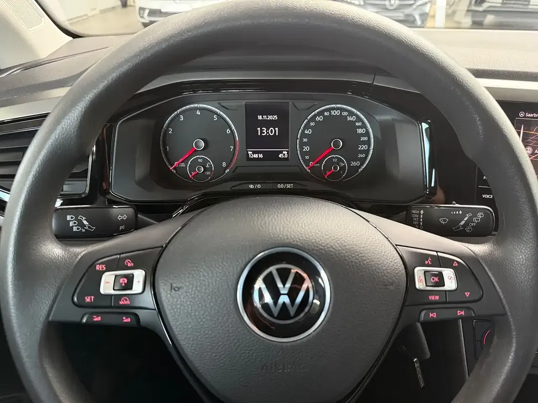 Volkswagen Polo - Thumbnail 6