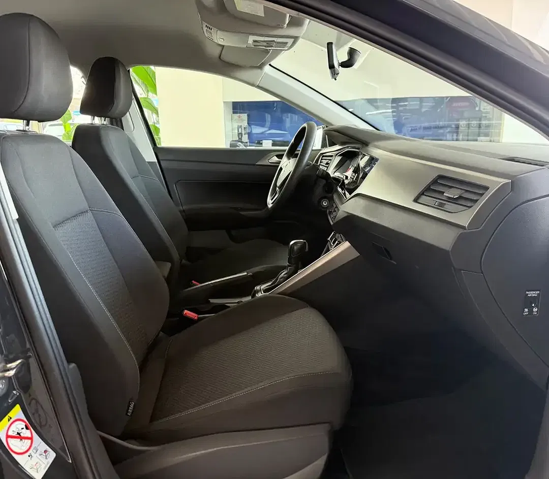 Volkswagen Polo - Thumbnail 9