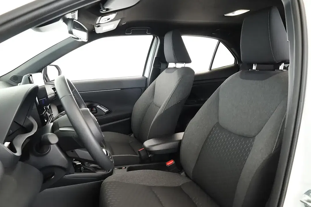 Toyota Yaris Cross - Thumbnail 10