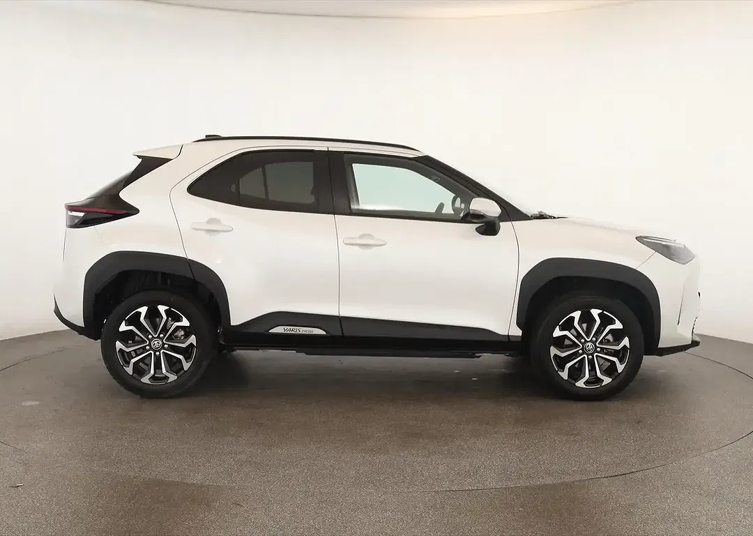 Toyota Yaris Cross - Thumbnail 4