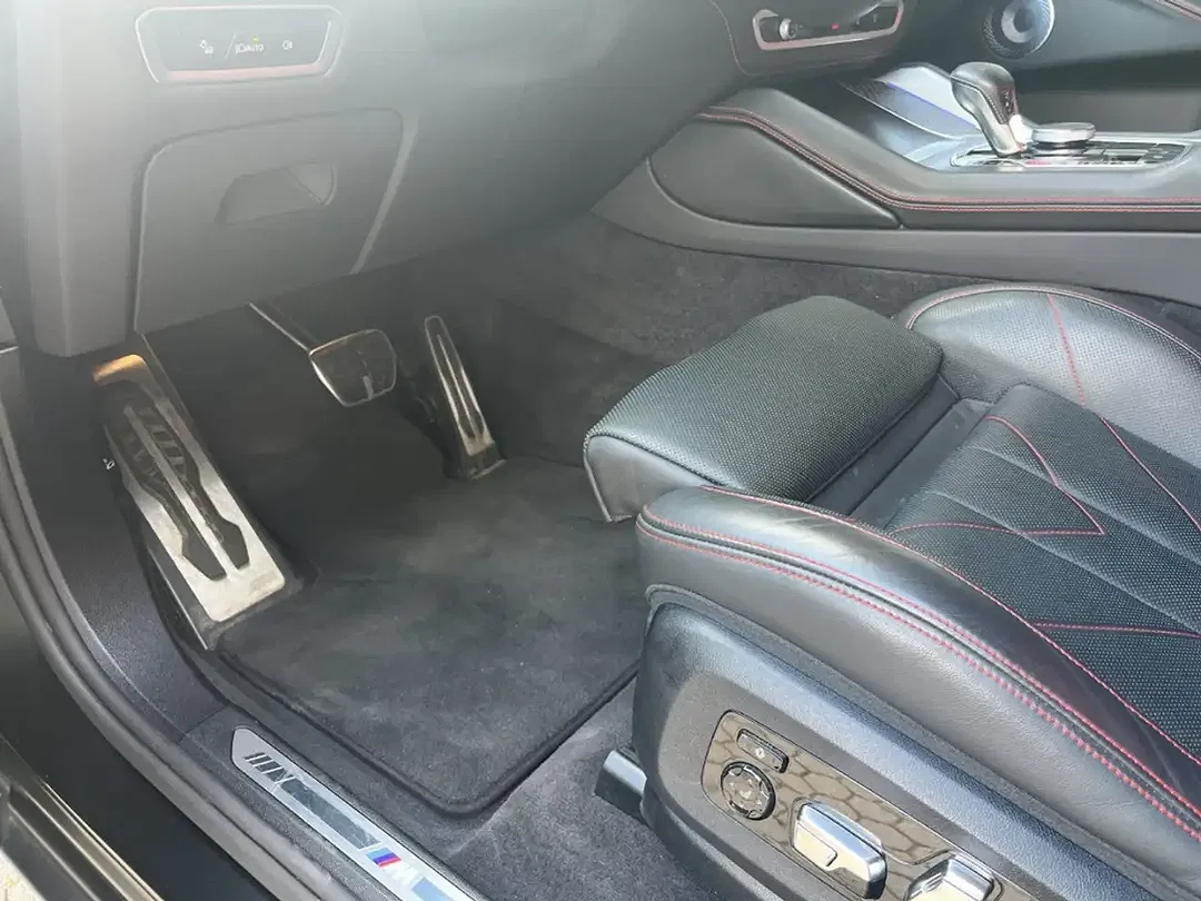 BMW XM - Thumbnail 11