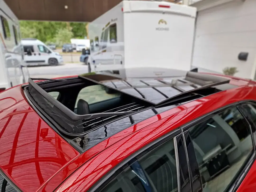 Jaguar F-Pace - Thumbnail 5