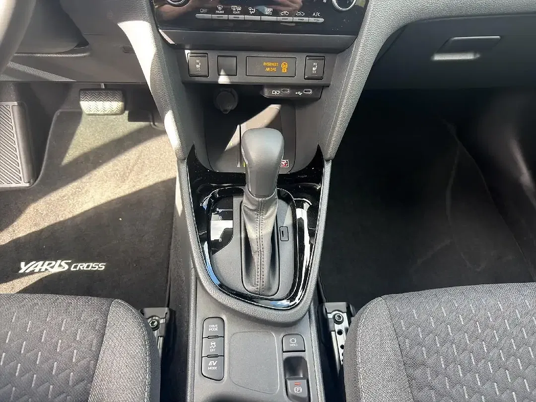 Toyota Yaris Cross - Thumbnail 14