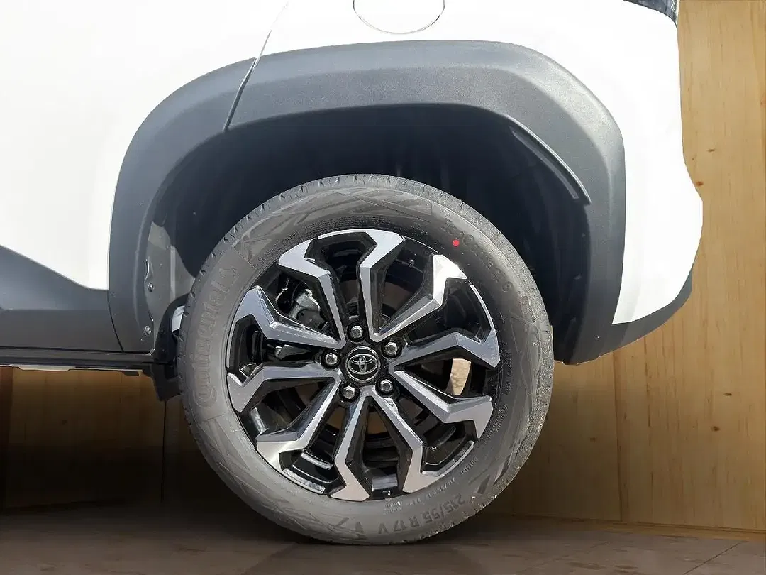 Toyota Yaris Cross - Thumbnail 15