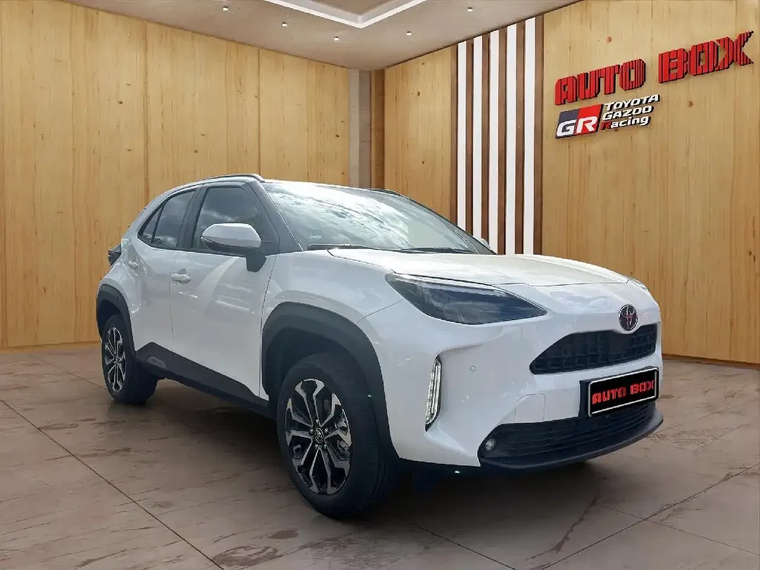 Toyota Yaris Cross - Thumbnail 3