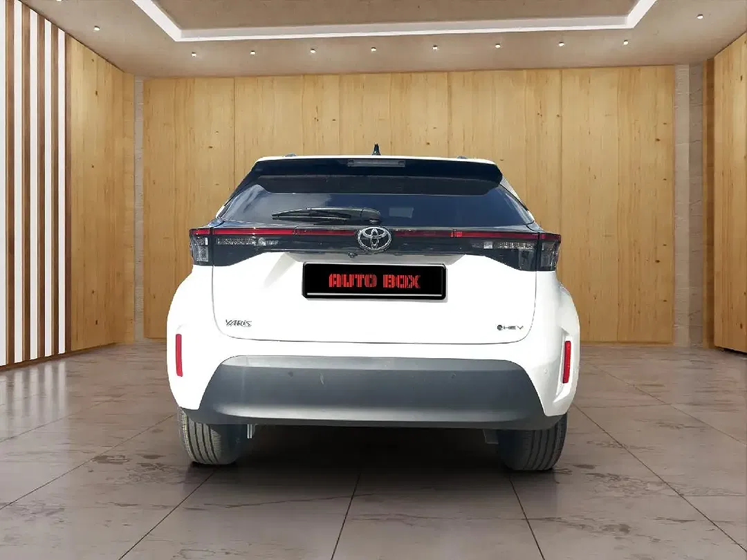 Toyota Yaris Cross - Thumbnail 6