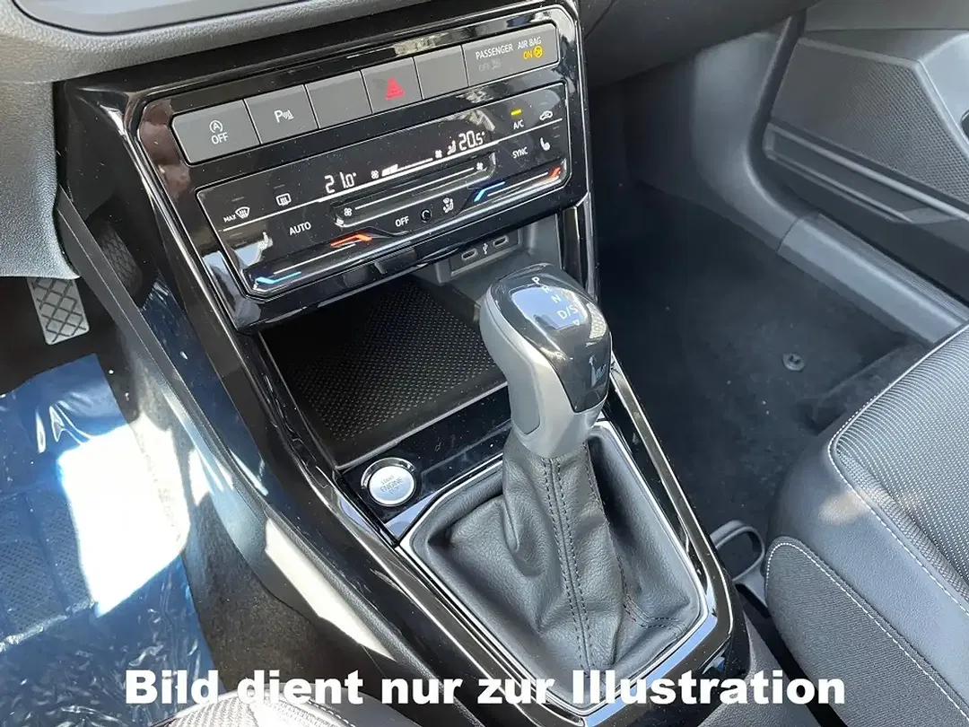 Volkswagen T-Cross - Thumbnail 11
