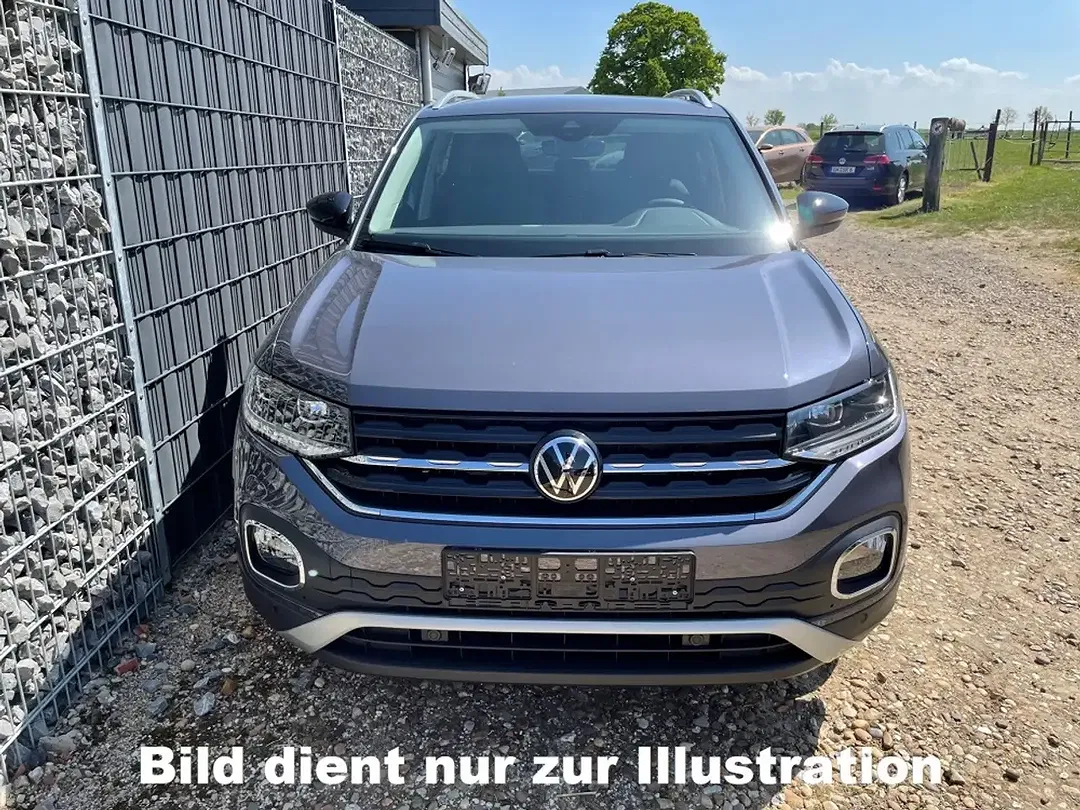 Volkswagen T-Cross - Thumbnail 2