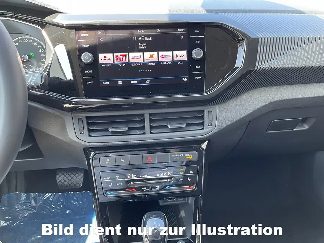 Volkswagen T-Cross - Thumbnail 9