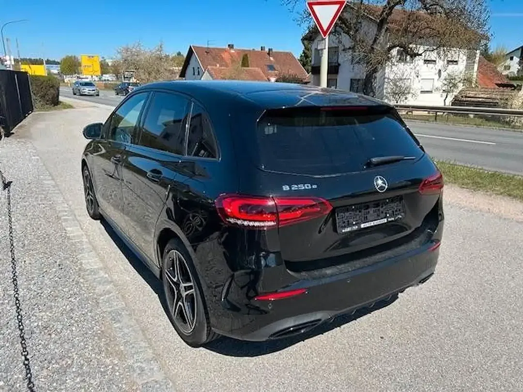 Mercedes-Benz B 250 - Thumbnail 5