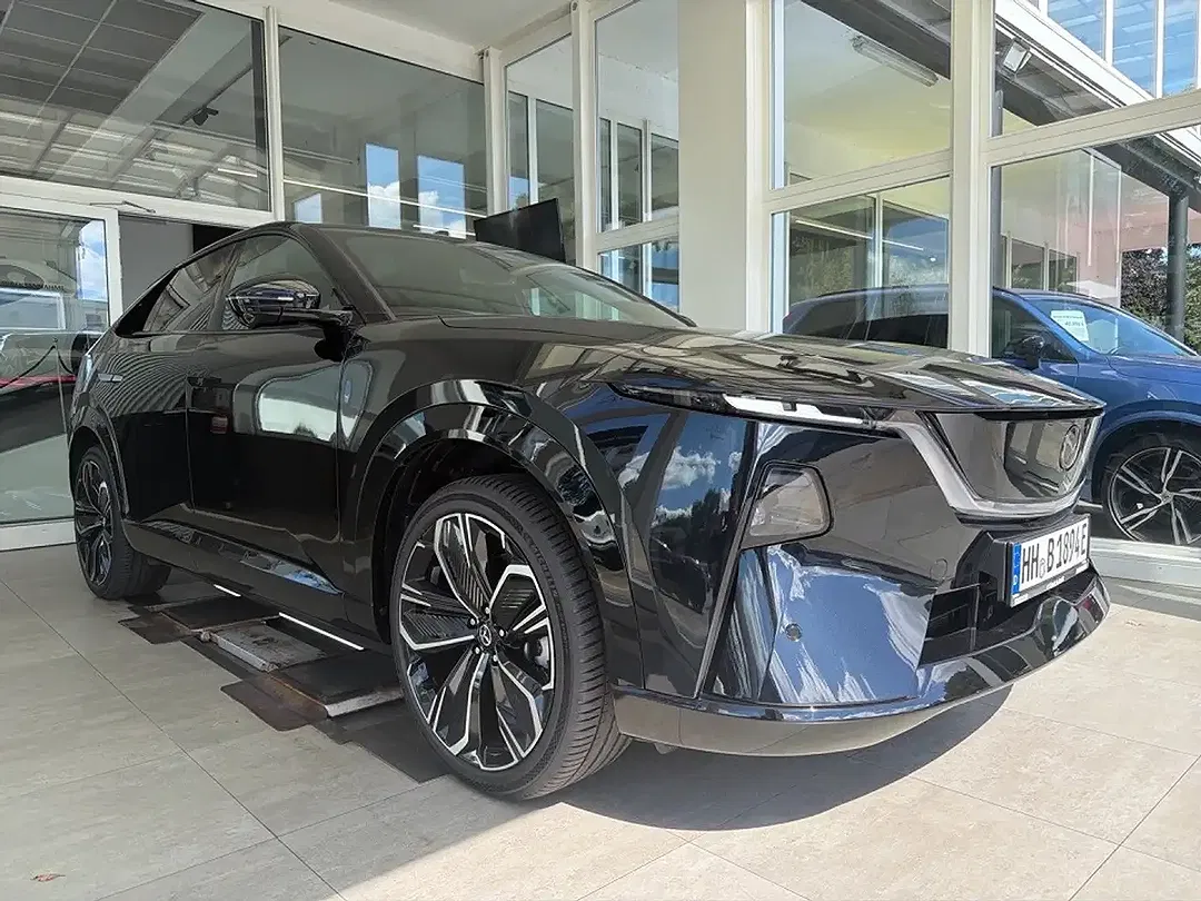Mazda CX-6e Takumi - foto 1