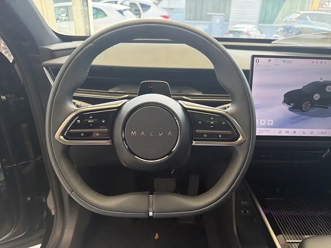 Mazda CX-6e - Thumbnail 12