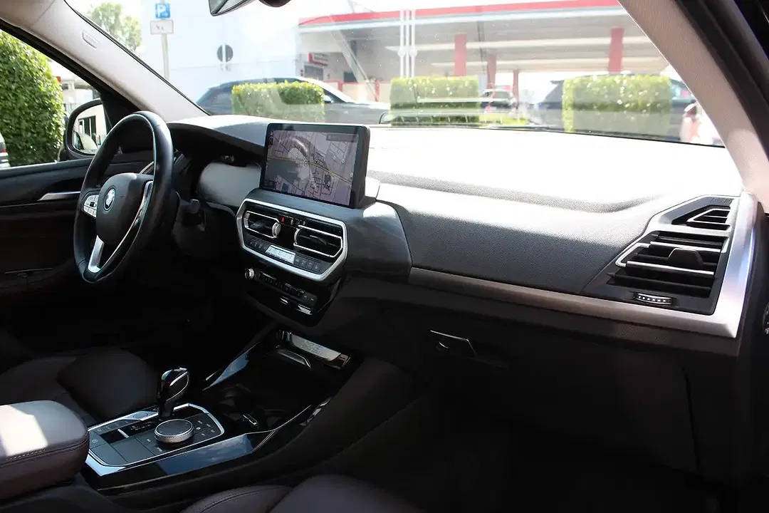 BMW X3 - Thumbnail 9